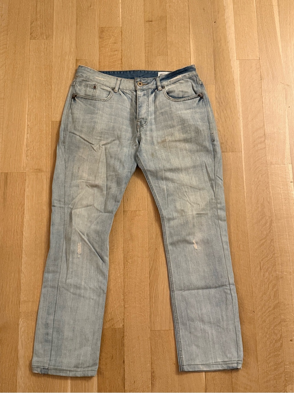 Fox Men’s Light Wash Straight Jeans